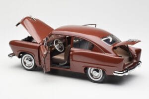 Kaiser Henry J Caribbean Coral Metallic Sun Star 1:18 5101 Kovina – slika 5 od 8