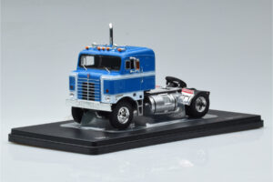 Kenworth Bullnose Moder IXO 1:43