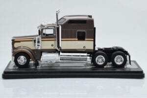 Kenworth W900 Rjav IXO 1:43 TR145 Kovina – slika 2 od 4