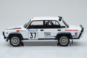Lada 2105 VFTS #37 H. Ohu Rally Acropolis 1983 IXO 1:18 18RMC145 Kovina – slika 3 od 6