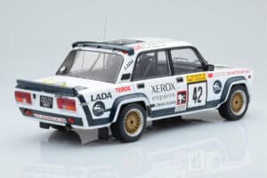 Lada 2105 VFTS #42 S. Brundza Rally 1000 Lakes 1984 IXO 1:18 18RMC146 Kovina – slika 2 od 6