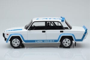 Lada 2105 VFTS Bela IXO 1:18 18CMC144 Kovina – slika 3 od 6