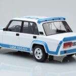 Lada 2105 VFTS Bela IXO 1:18 - image 5 of 6