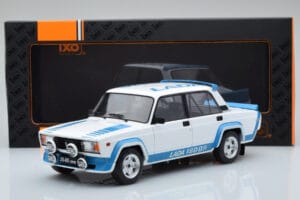 Lada 2105 VFTS Bela IXO 1:18 18CMC144 Kovina – slika 6 od 6