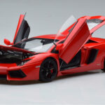Lamborghini Aventador LP700-4 Andromeda Rdeča AUTOart 1:18 - image 2 of 10