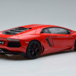 Lamborghini Aventador LP700-4 Andromeda Rdeča AUTOart 1:18 - image 3 of 10