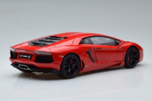 Lamborghini Aventador LP700-4 Andromeda Rdeča AUTOart 1:18 74669 Kovina – slika 3 od 10
