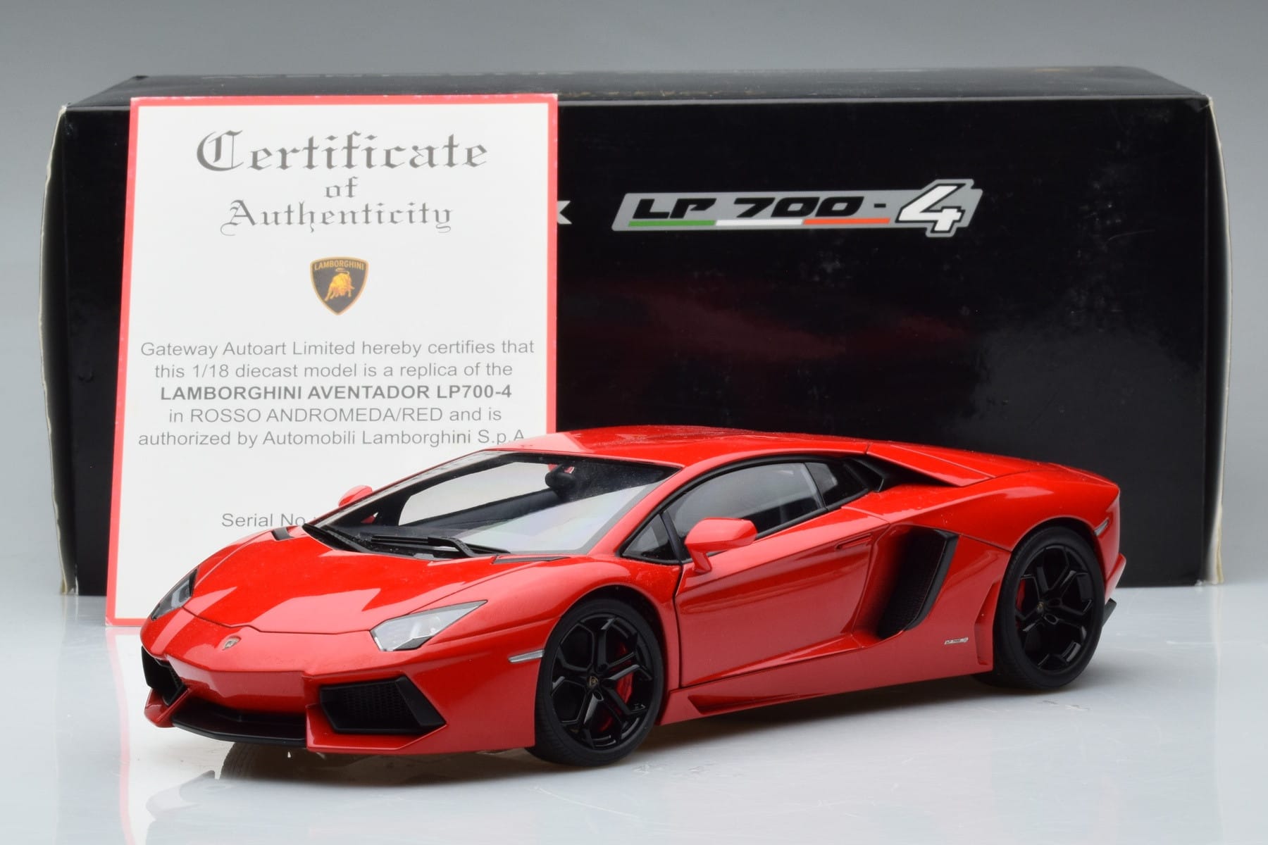 Lamborghini Aventador LP700-4 Andromeda Rdeča AUTOart 1:18 74669 Kovina – slika 10 od 10