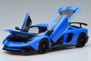 Lamborghini Aventador LP750-4 SV Modra AUTOart 1:18 74559 Kompozit – slika 2 od 8