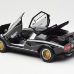Lamborghini Countach LP 500R Črn Kyosho 1:18 - image 5 of 8