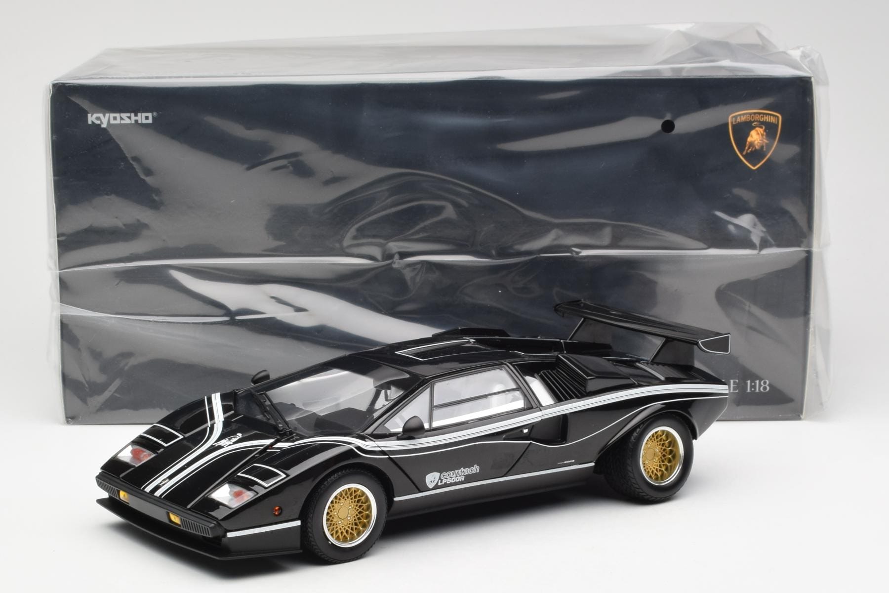 Lamborghini Countach LP 500R Črn Kyosho 1:18 08320C Kovina – slika 8 od 8