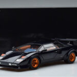 Lamborghini Countach LP500S Walter Wolf Temno Moder Kyosho 1:18 - image 11 of 11