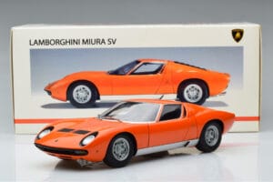 Lamborghini Miura SV Oranžna AUTOart 1:18 74542 Kovina – slika 8 od 8