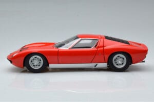 Lamborghini Miura SV Rdeča AUTOart 1:18 74543 Kovina – slika 5 od 8