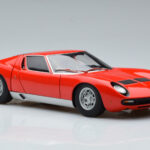 Lamborghini Miura SV Rdeča AUTOart 1:18 - image 6 of 8