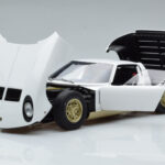 Lamborghini Miura SV Bela AUTOart 1:18 - image 2 of 8