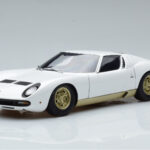 Lamborghini Miura SV Bela AUTOart 1:18