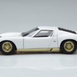 Lamborghini Miura SV Bela AUTOart 1:18 - image 5 of 8