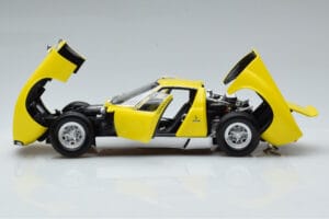 Lamborghini Miura SV Rumen Kyosho 1:18 08317Y Kovina – slika 4 od 11