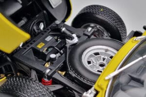 Lamborghini Miura SV Rumen Kyosho 1:18 08317Y Kovina – slika 10 od 11