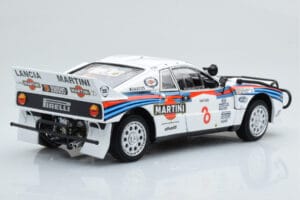 Lancia 037 Martini #8 A. Bettega / M. Perissinot Safari Rally 1985 Kyosho 1:18 08306J Kovina – slika 4 od 8