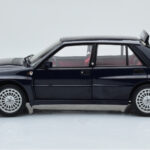 Lancia Delta HF Integrale Club Italia Moder Kyosho 1:18 - image 5 of 8