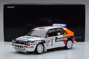 Lancia Delta HF Integrale Evoluzione #2 C. Sainz / L. Moya Tour de Corse 1993 Kyosho 1:18 08348J Kovina – slika 9 od 9