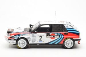 Lancia Delta Integrale 16V #2 M. Biasion / T. Siviero Rally Safari 1990 IXO 1:18 18RMC139A Kovina – slika 3 od 6