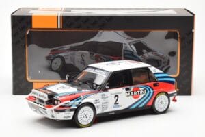 Lancia Delta Integrale 16V #2 M. Biasion / T. Siviero Rally Safari 1990 IXO 1:18 18RMC139A Kovina – slika 6 od 6
