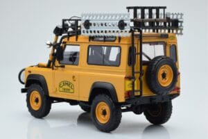 Land Rover Defender 90 Camel Trophy Borneo 1985 Almost Real 1:18 810213 Kovina – slika 7 od 8