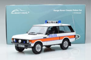 Land Rover Range Rover Policija Almost Real 1:18 810115 Kovina – slika 9 od 9