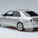 Lexus IS200 XE10 Srebrna Otto 1:18 OT991 Smola - image 5 of 6