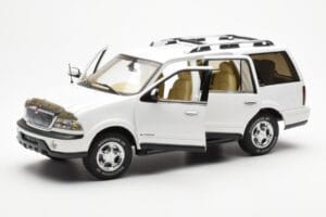 Lincoln Navigator Bel AUTOart 1:18 72761 Kovina – slika 2 od 8