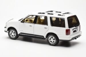 Lincoln Navigator Bel AUTOart 1:18 72761 Kovina – slika 7 od 8