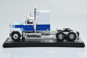Mack Superliner Magnum Bel Modra IXO 1:43 TR165 Kovina – slika 3 od 6