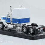 Mack Superliner Magnum Bel Modra IXO 1:43 - image 5 of 6