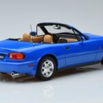 Mazda MX-5 NA Modra Otto 1:18 OT934 Smola - image 2 of 6