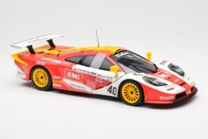 McLaren F1 GTR #40 J. O'Rourke / M. Sugden / P. Auberlein EMI 24 Hours of Le Mans 1996 UT Models 1:18 39820 Kovina – slika 4 od 6