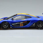 McLaren P1 GTR Modra Z Rumenimi Progami AUTOart 1:18 - image 4 of 7