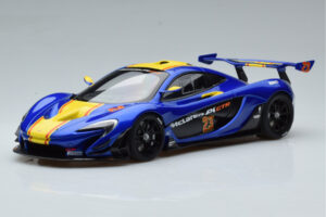 McLaren P1 GTR Modra Z Rumenimi Progami AUTOart 1:18