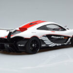 McLaren P1 GTR Sijajno Bela Z Rdečimi Progami AUTOart 1:18 - image 3 of 7