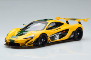 McLaren P1 GTR Rumena Z Zelenimi Progami AUTOart 1:18