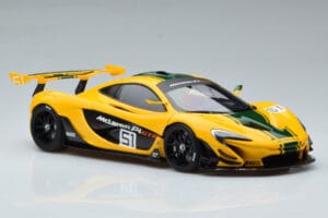 McLaren P1 GTR Rumena Z Zelenimi Progami AUTOart 1:18 81544 Kompozit – slika 5 od 7