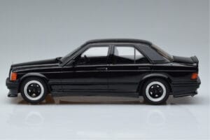 Mercedes 190E W201 2.3 AMG The Hammer Otto 1:18 OT754 Smola – slika 3 od 6