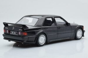 Mercedes 190E W201 2.5-16 Evo I Črn Otto 1:18 OT151 Smola – slika 2 od 6