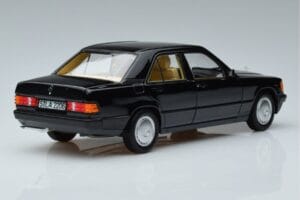 Mercedes 190 E W201 Omejena Izdaja Norev 1:18 183823 Kovina – slika 3 od 10
