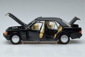 Mercedes 190 E W201 Omejena Izdaja Norev 1:18 183823 Kovina – slika 4 od 10