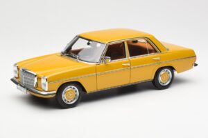 Mercedes 200/8 W115 Sahara Rumena Norev 1:18