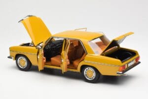 Mercedes 200/8 W115 Sahara Rumena Norev 1:18 183771 Kovina – slika 5 od 8