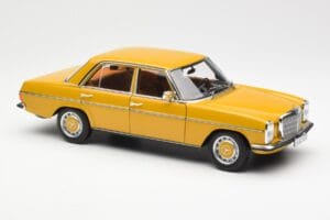 Mercedes 200/8 W115 Sahara Rumena Norev 1:18 183771 Kovina – slika 6 od 8